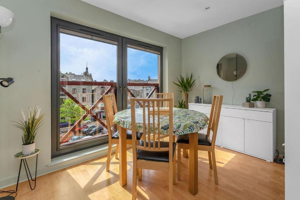 דירות אדינבורו Guestready - Peaceful Retreat In Leith מראה חיצוני תמונה