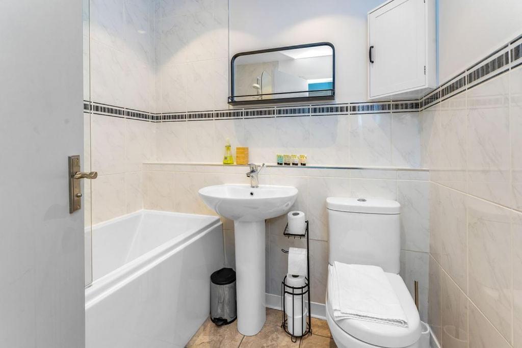 דירות אדינבורו Guestready - Peaceful Retreat In Leith מראה חיצוני תמונה